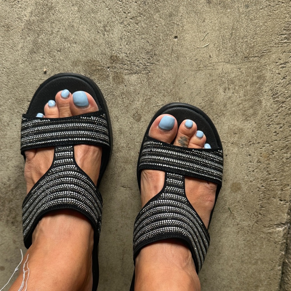 Skechers Black and Gray Women's Sandals